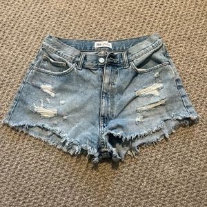 Zara frayed denim shorts